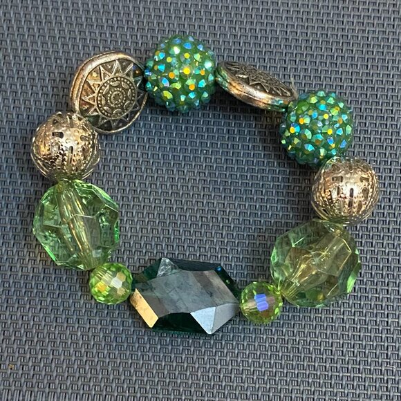 NEW Large bead green bracelets - Picture 3 of 9